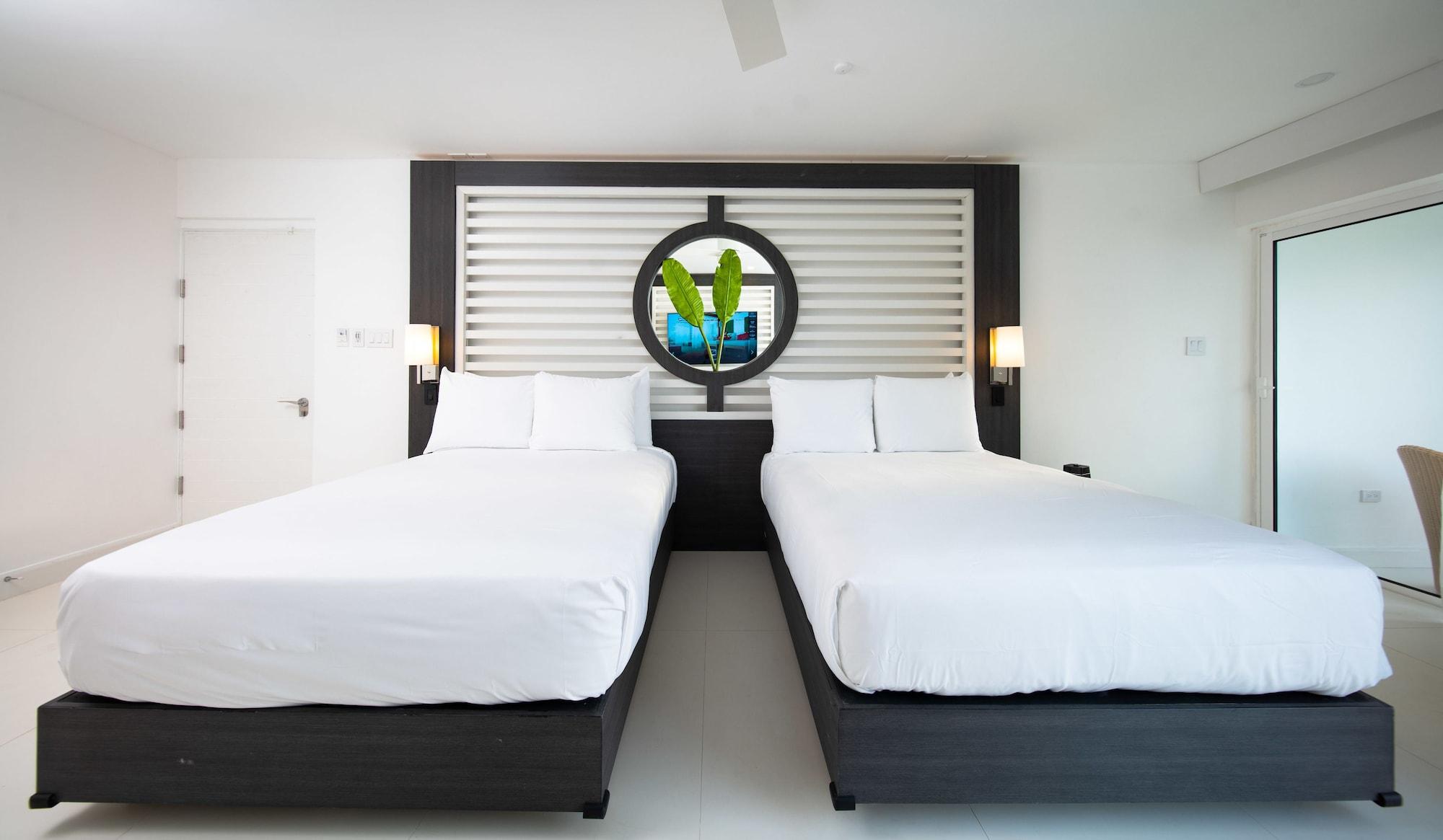 S Hotel Montego Bay - Luxury Boutique All-Inclusive Hotel Exterior foto A bedroom at the hotel