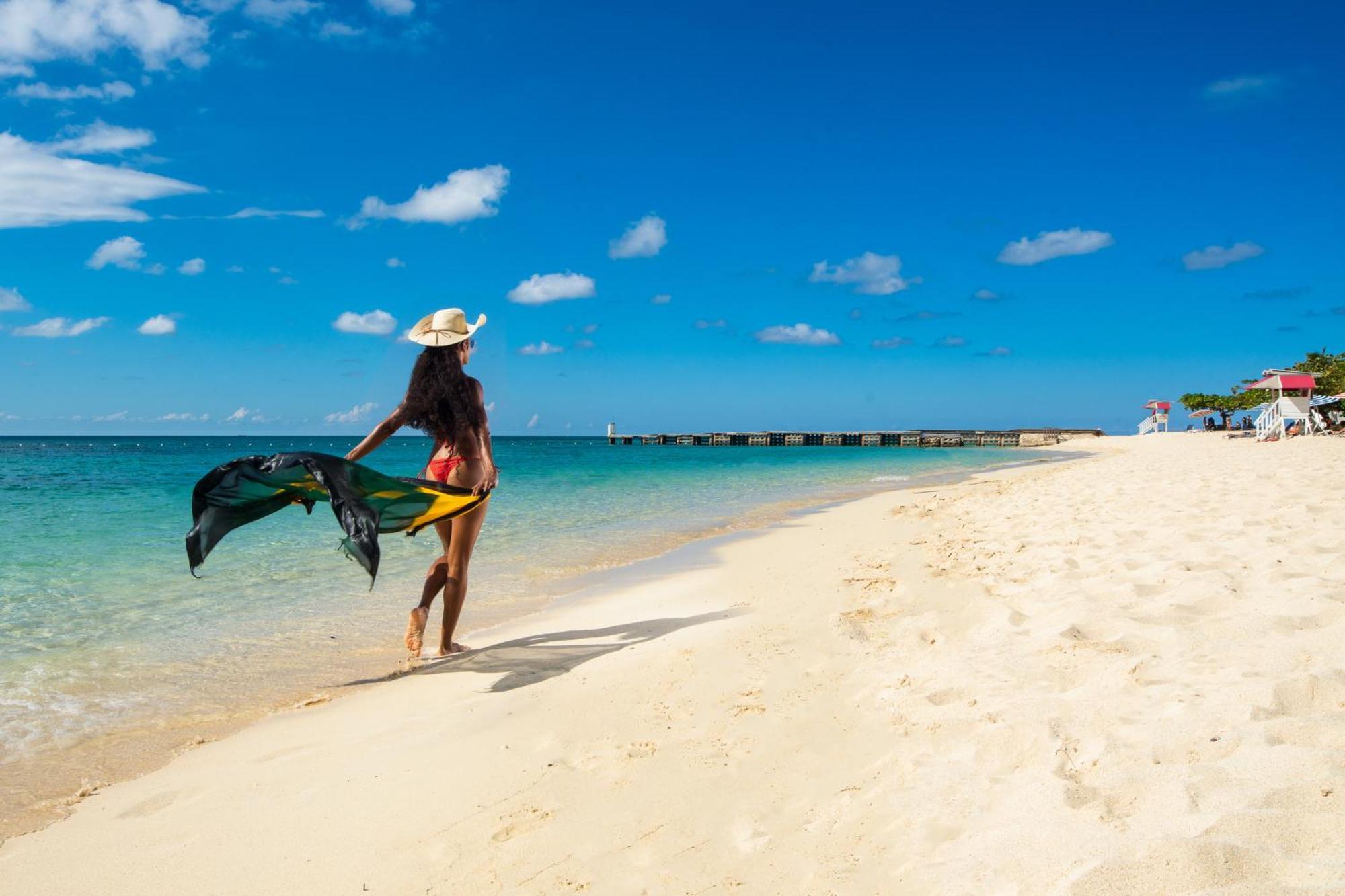 S Hotel Montego Bay - Luxury Boutique All-Inclusive Hotel Exterior foto A beach in Negril